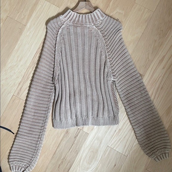Free People Crochet Long Sleeve Sweetheart Sweater size Small - Picture 3 of 4